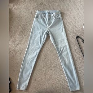 NWOT Women’s Old Navy Jeans Rockstar 24/7 size 2